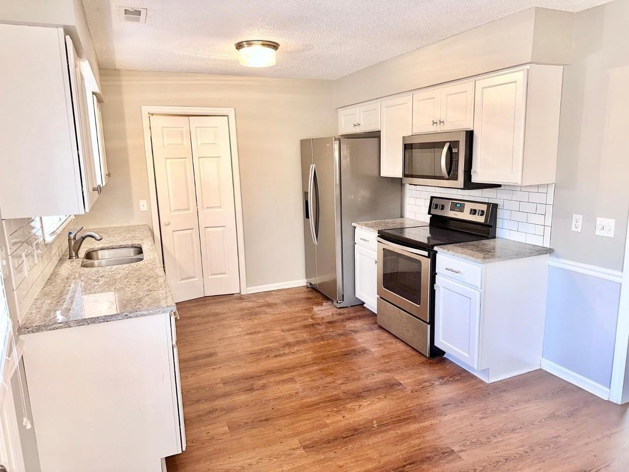 105 Artesian Dr - Photo 6 of 16