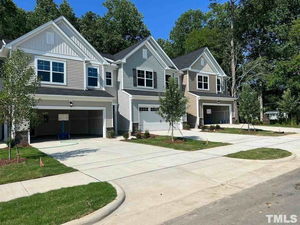 212 Hiking Hill Ln - Photo 2 of 35