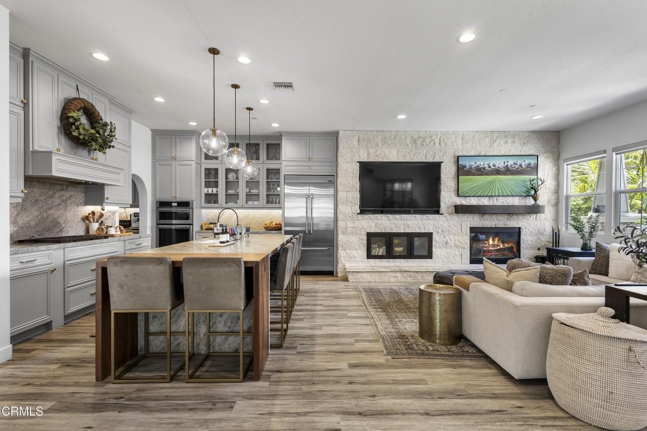 4173 Caribbean St - Photo 2 of 50