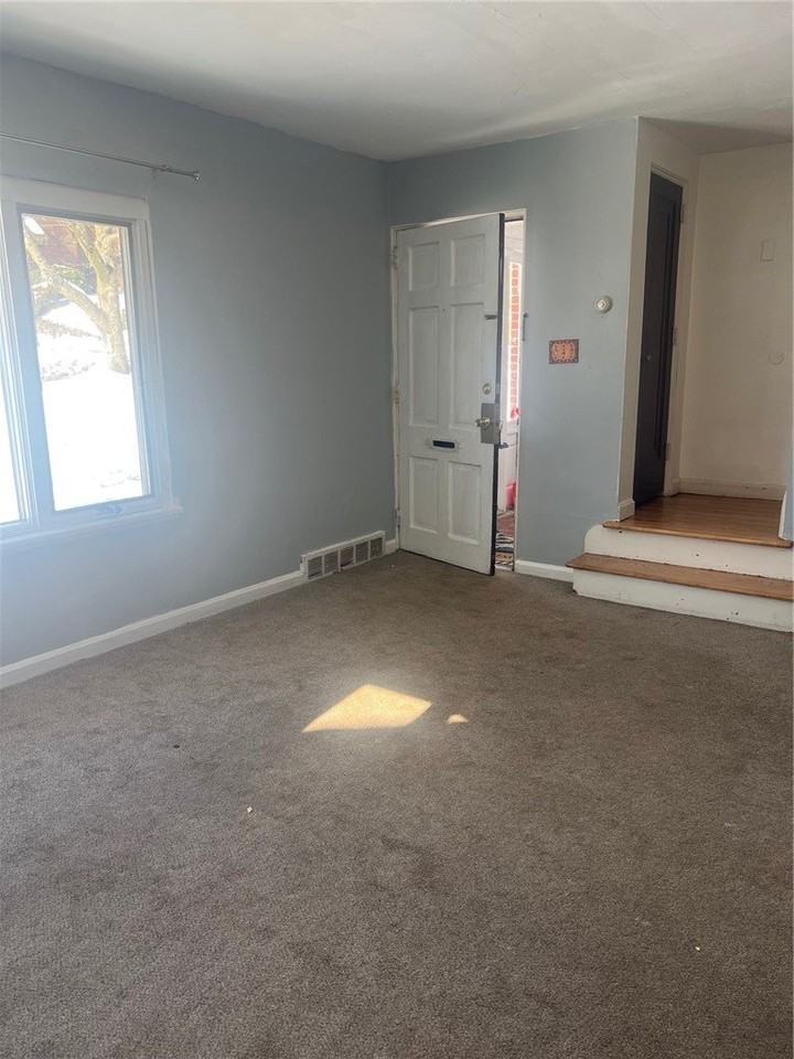 368 Anawanda Ave - Photo 6 of 17