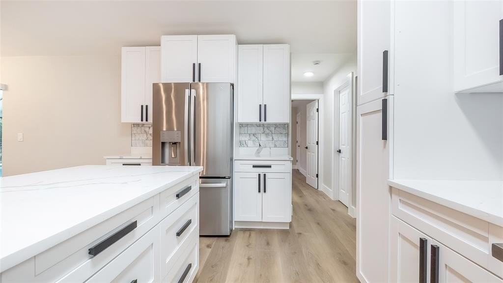 6411 Nw 54th Dr - Photo 4 of 33