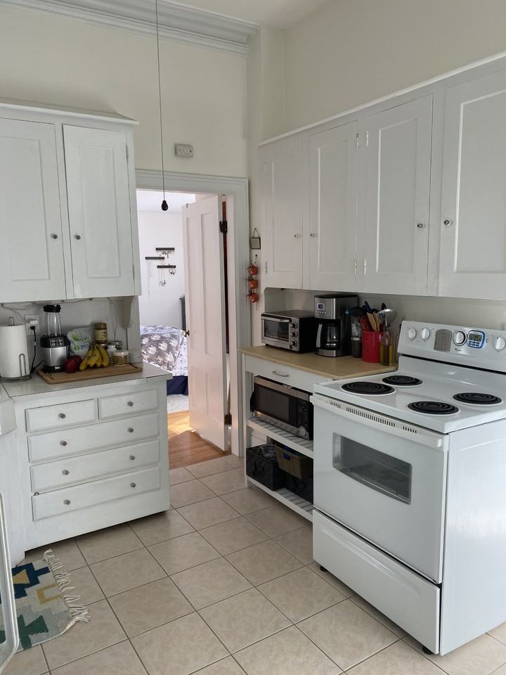 425 Middle St #4 - Photo 5 of 6