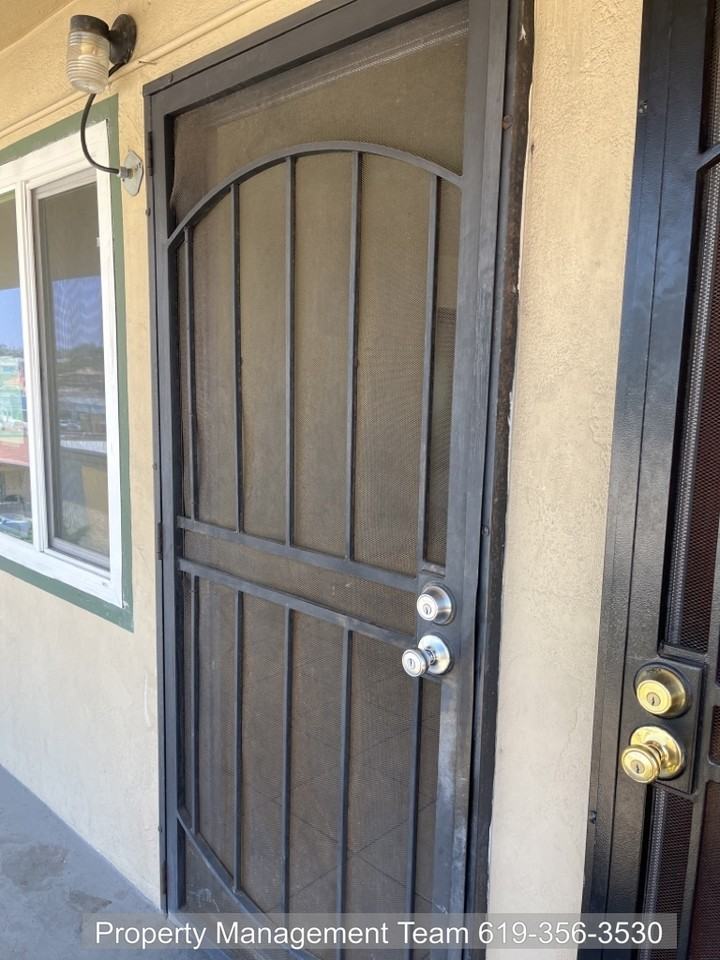 3838 Estrella Ave #3842HALF - Photo 2 of 9