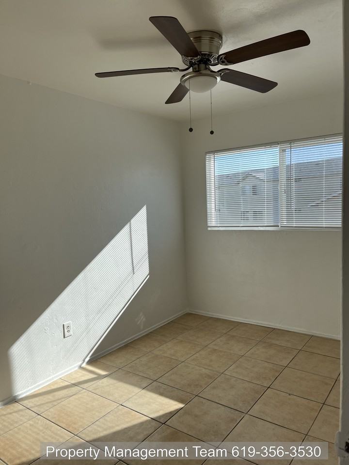 3838 Estrella Ave #3842HALF - Photo 6 of 9