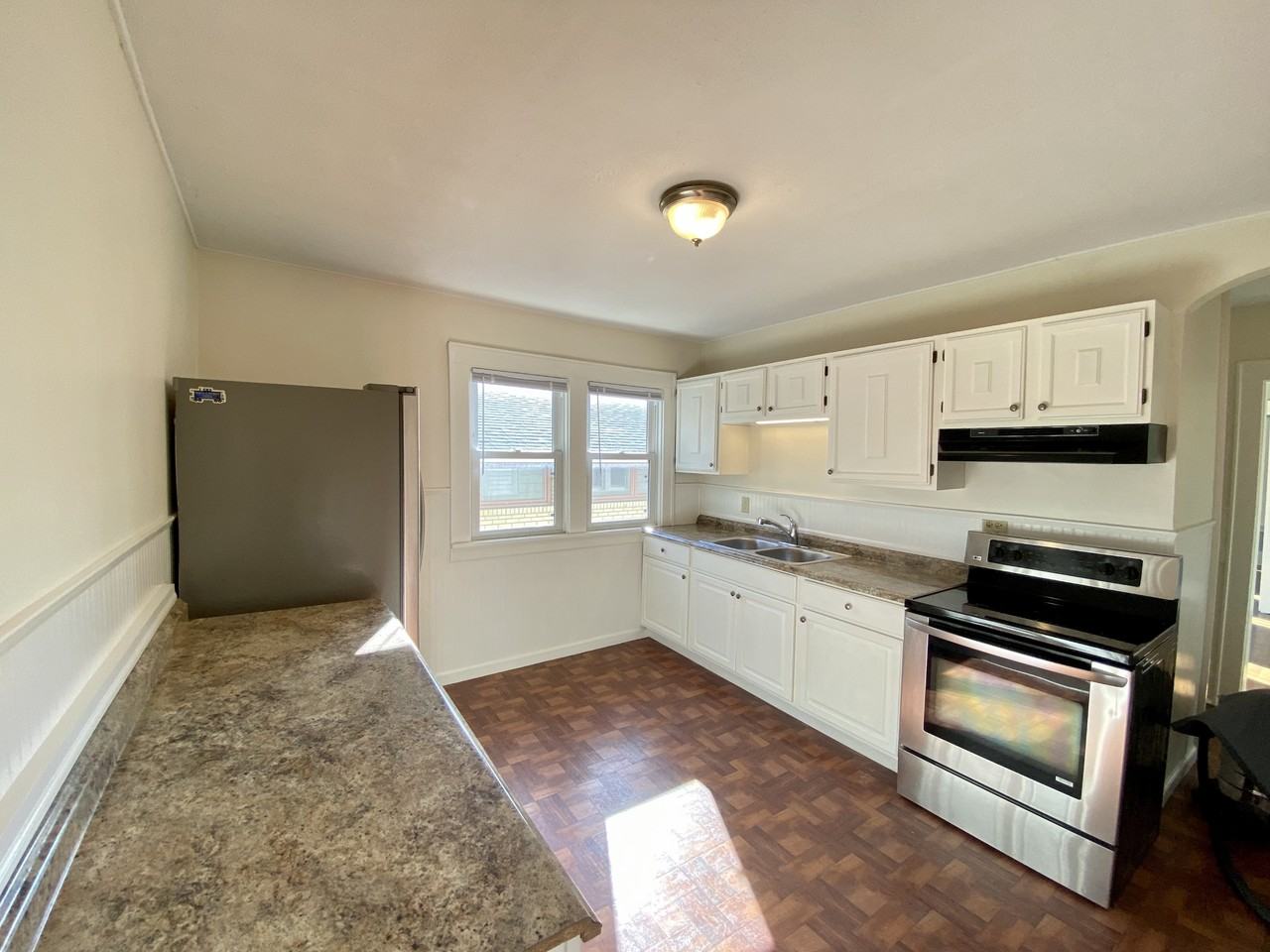 244 Woodruff Ave #244 - Photo 2 of 13