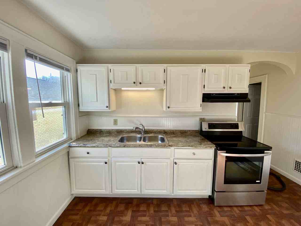 244 Woodruff Ave #244 - Photo 5 of 13