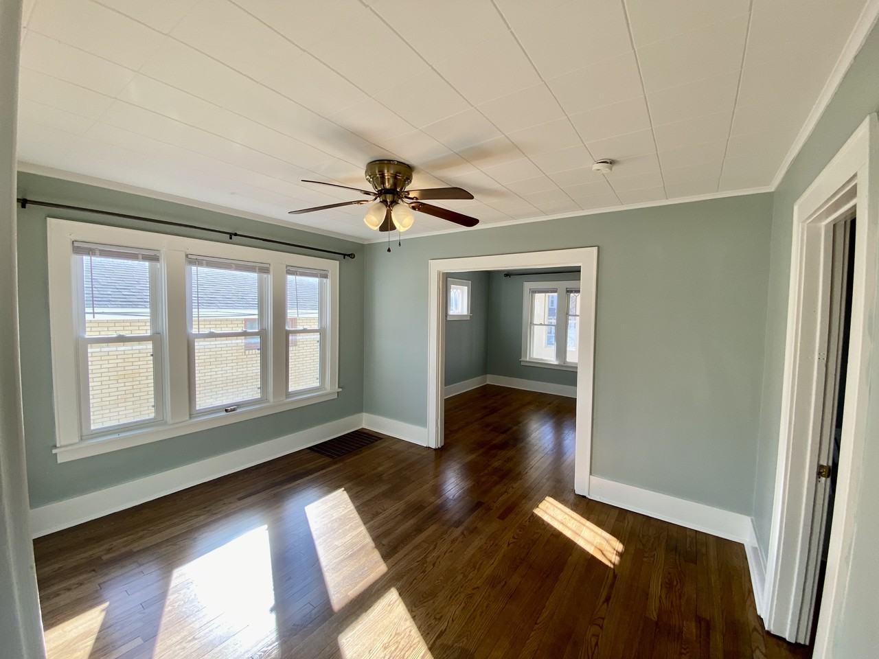 244 Woodruff Ave #244 - Photo 3 of 13