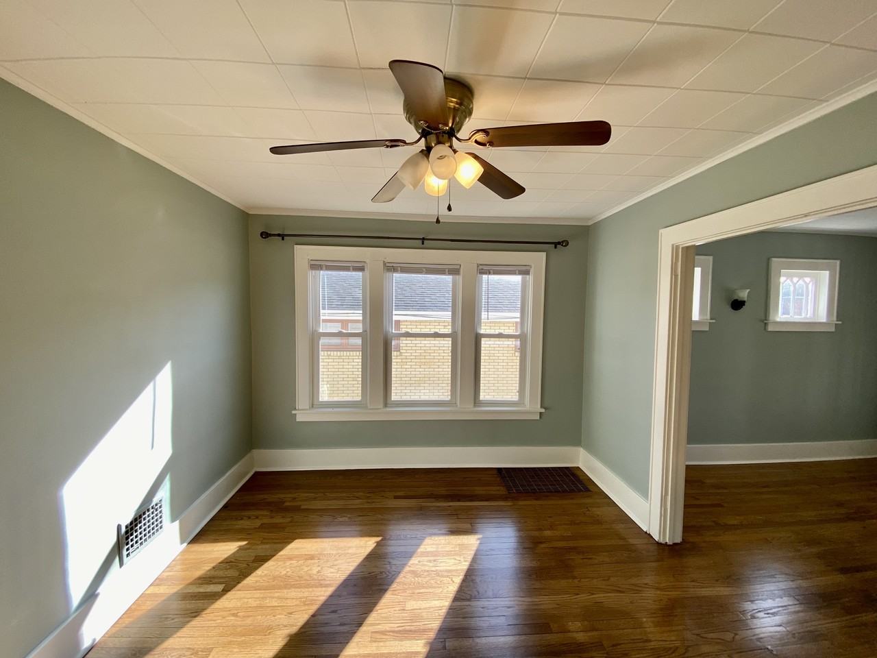 244 Woodruff Ave #244 - Photo 2 of 13