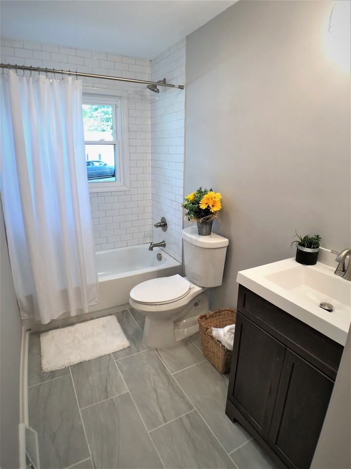 317 Ellis St - Photo 3 of 10