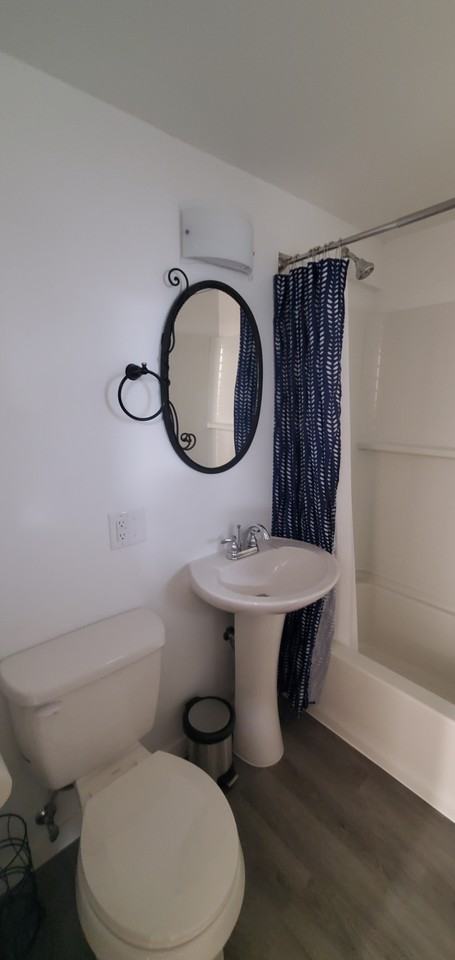 1338 Main St #7 - Photo 4 of 6