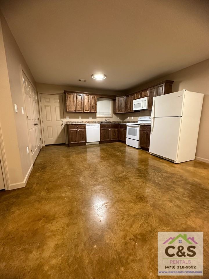 601 N 12th St #3 - Photo 4 of 8