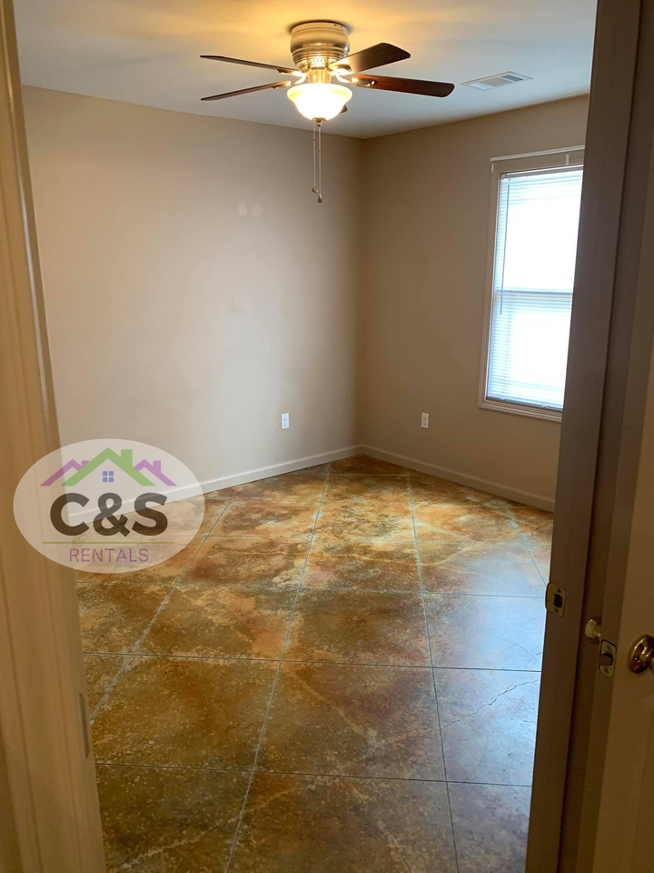 2161 Smothers Rd - Photo 5 of 11