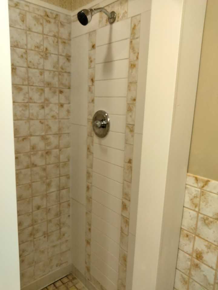 1406 Parkside Ct #B - Photo 2 of 14