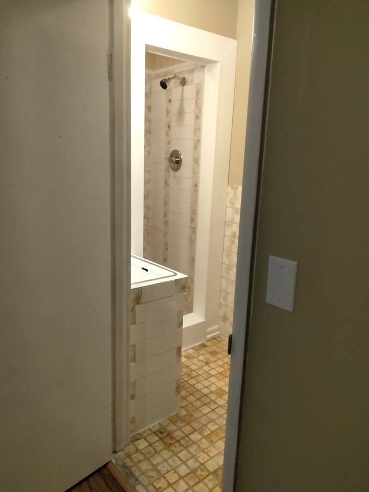 1406 Parkside Ct #B - Photo 3 of 14