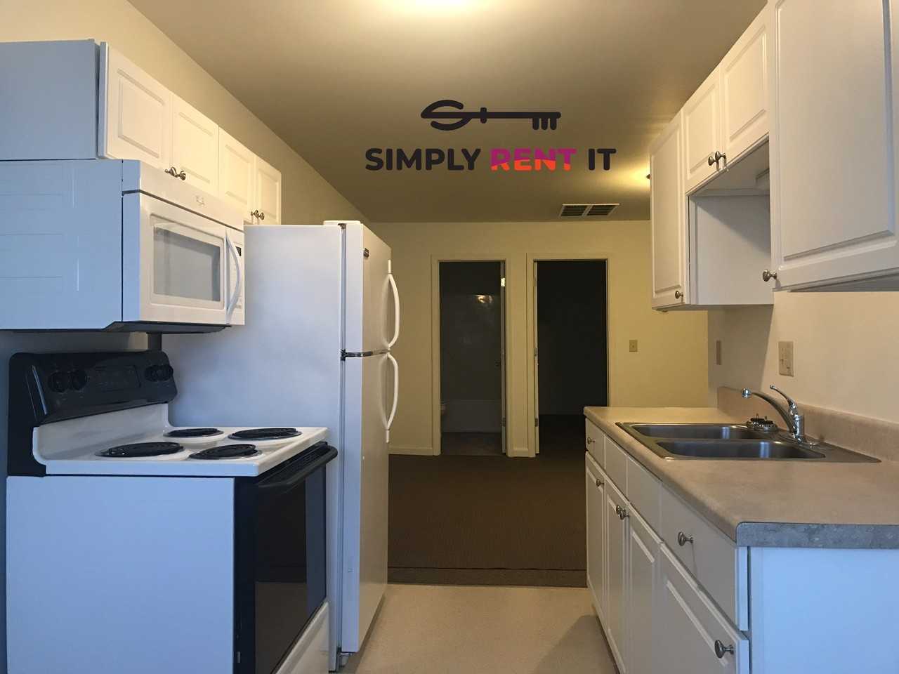 213 N Main St - Photo 4 of 12