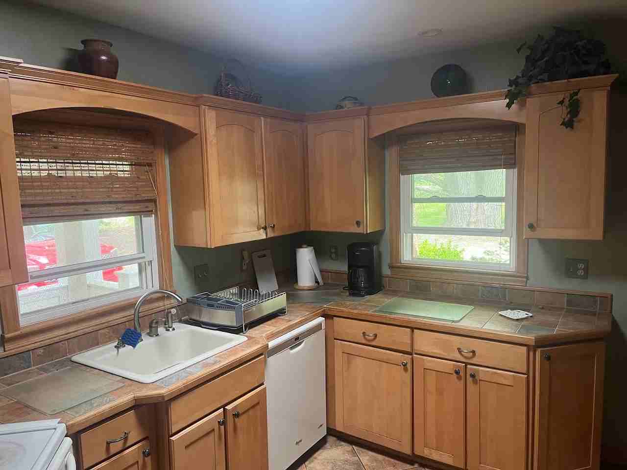 165 E Miller Rd - Photo 3 of 12