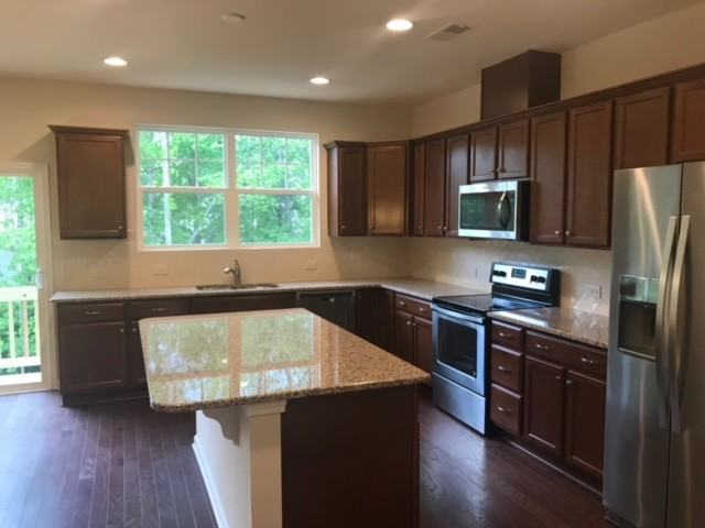 1460 Salem Creek Dr - Photo 6 of 10