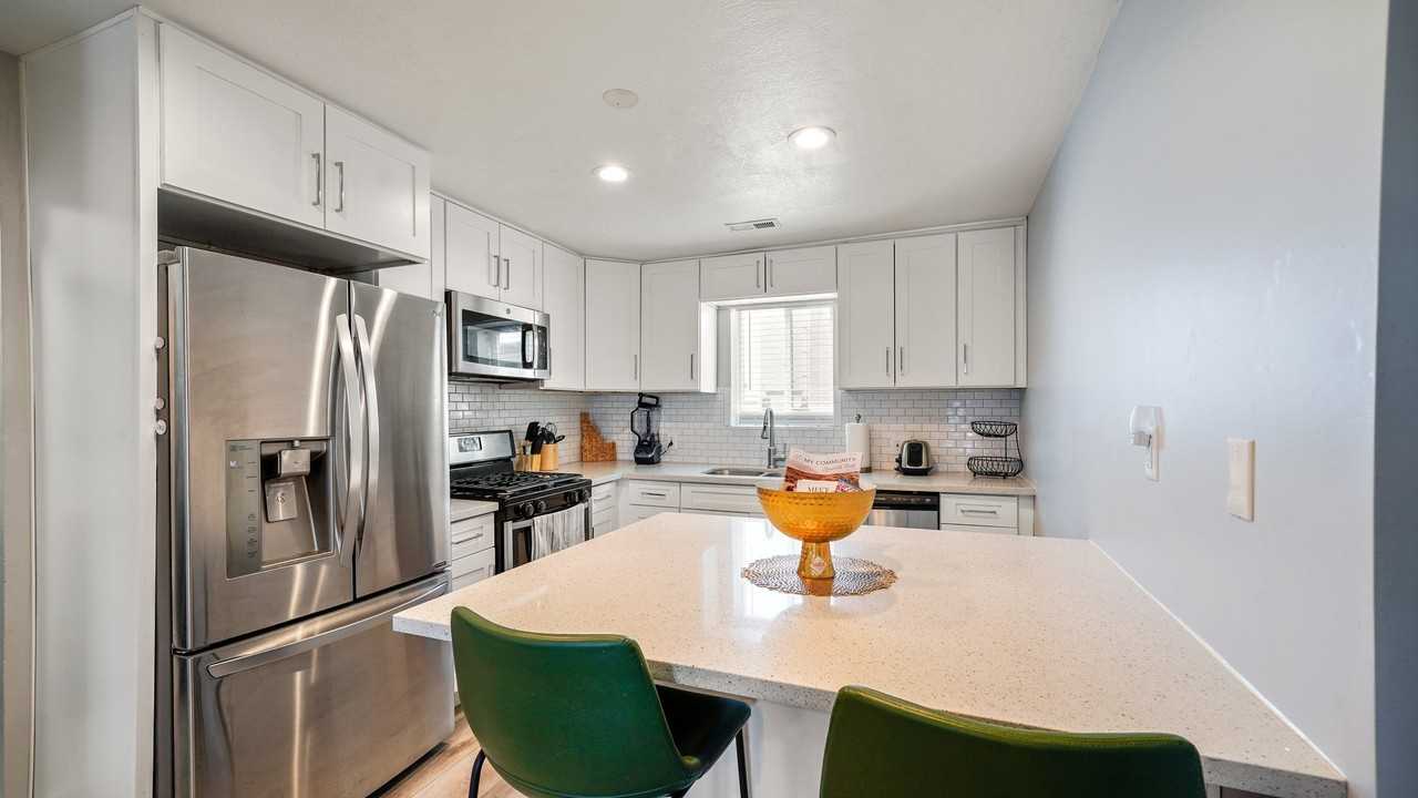 488 Es - Photo 4 of 21