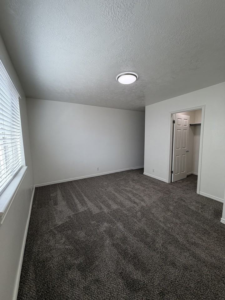 8067 W Copperfield Pl #21 - Photo 3 of 10