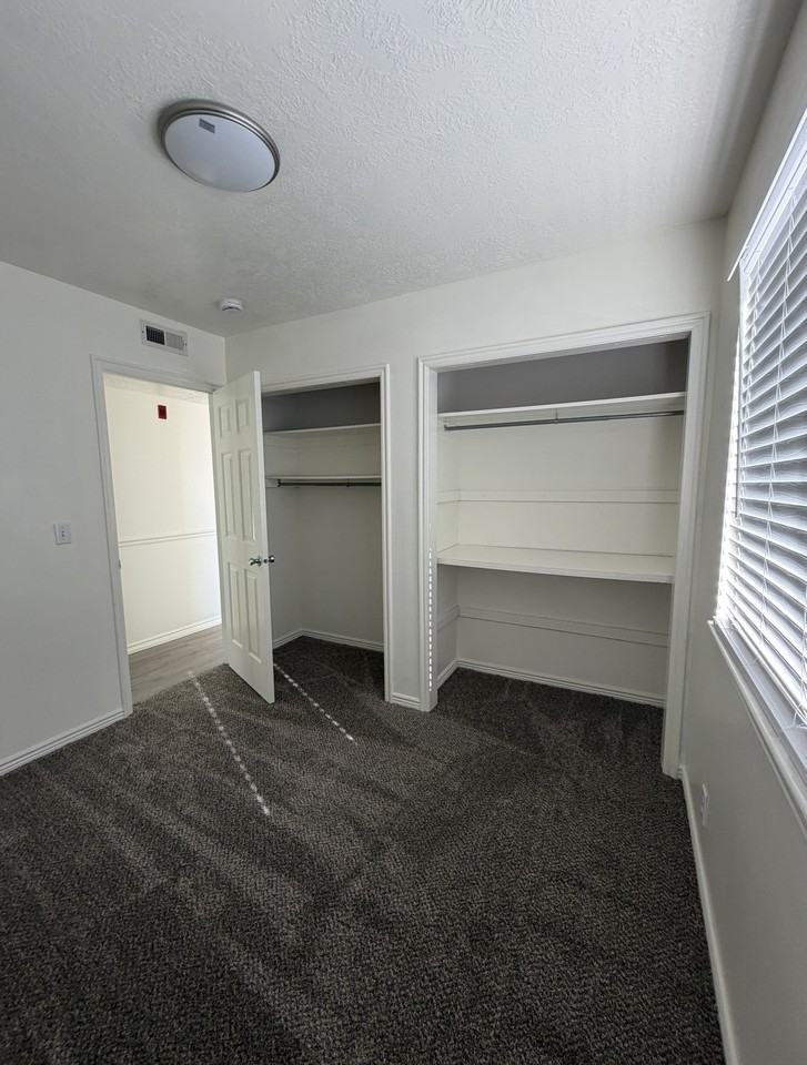 8067 W Copperfield Pl #21 - Photo 7 of 10