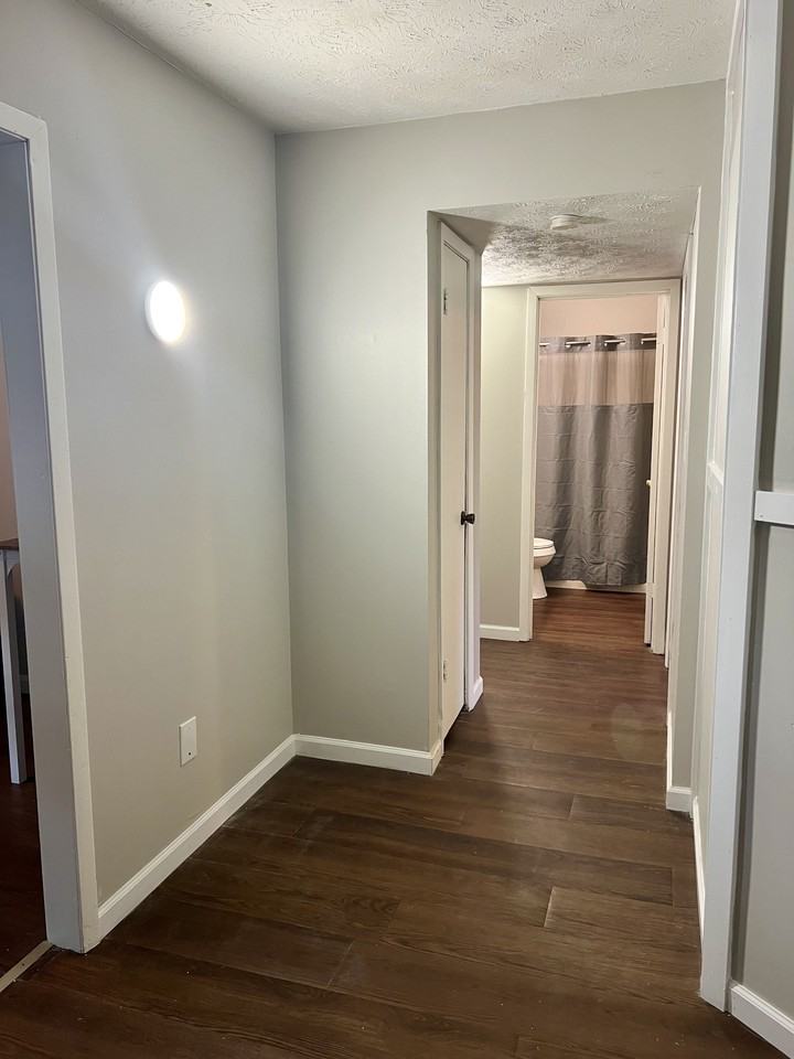 315 Bybee Branch Rd #PR - Photo 3 of 13