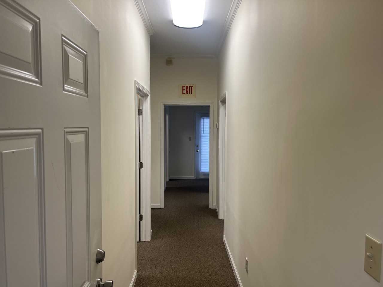 1733 Campus Plaza Ct - Photo 4 of 13