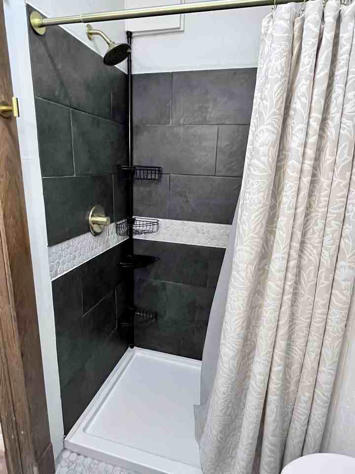 106 W Harrison St #2 - Photo 2 of 13