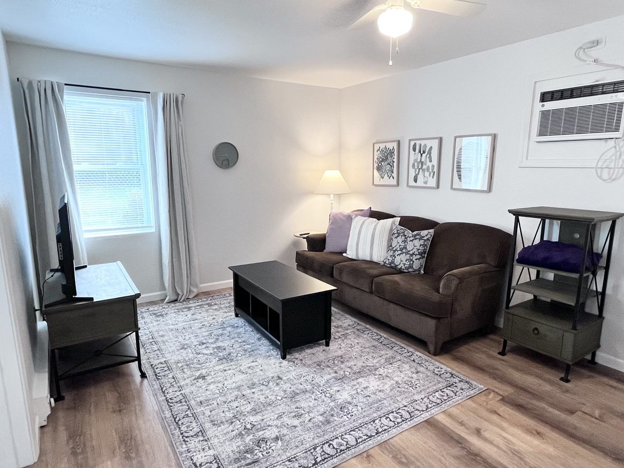 810 S Baltimore St #4 - Photo 5 of 17