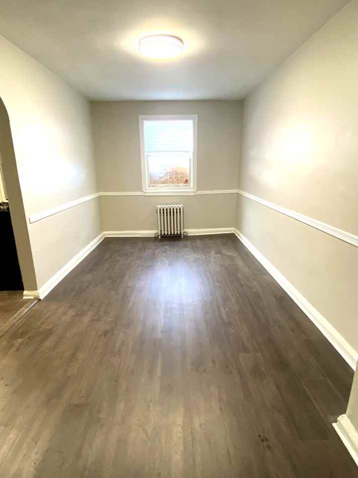 3912 8th St - Photo 3 of 9