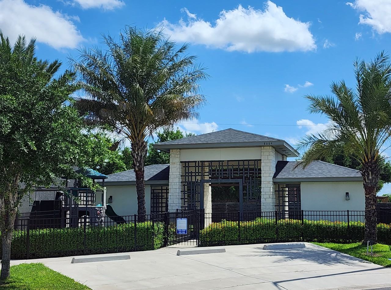 5508 Cornell Ave - Photo 5 of 17