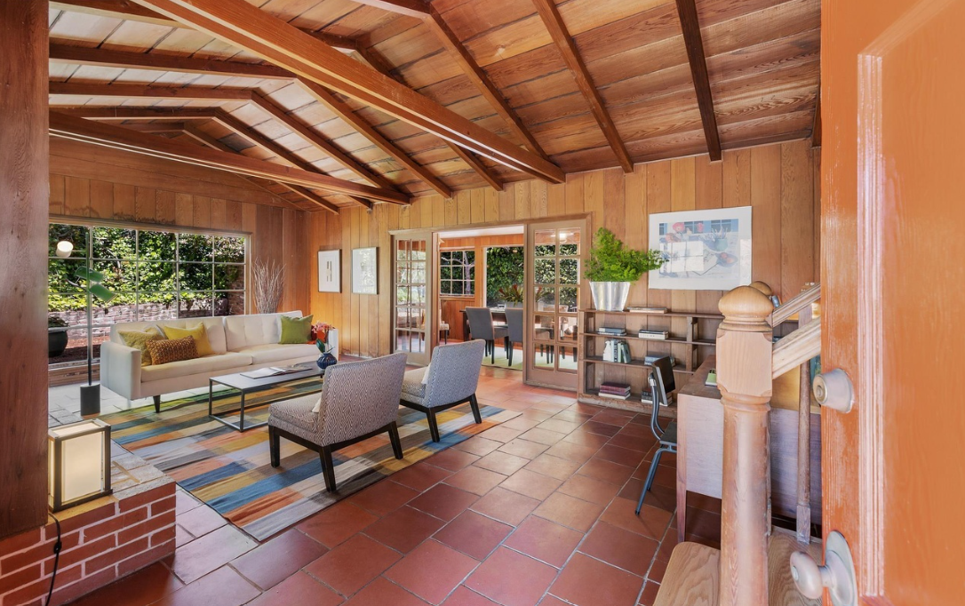 700 Coventry Rd - Photo 4 of 25