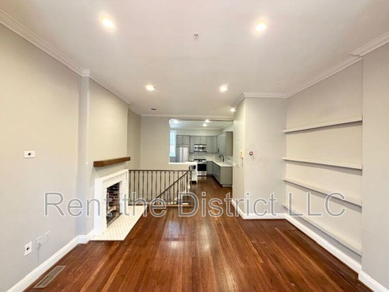 1514 12th St Nw #1 - Photo 4 of 18