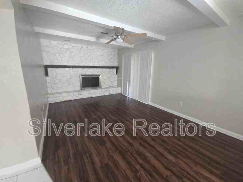 2900 Laramie St - Photo 3 of 18