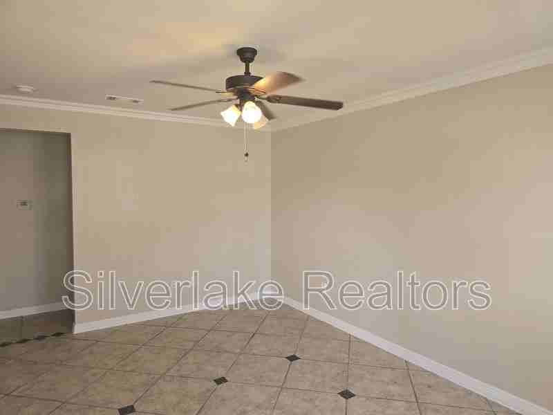 2429 Salmon St - Photo 2 of 17