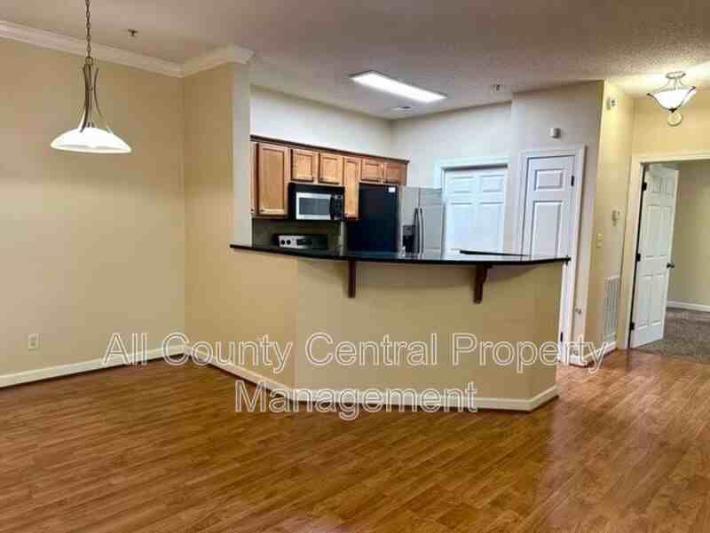 208 Sterling Oaks Dr - Photo 5 of 14