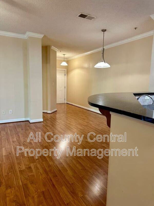 208 Sterling Oaks Dr - Photo 6 of 14