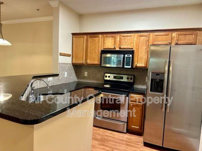 208 Sterling Oaks Dr - Photo 7 of 14