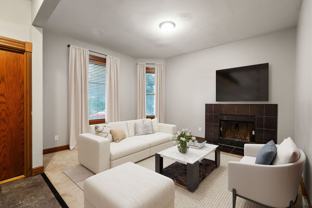 2923 N Maryland Ave - Photo 1 of 1