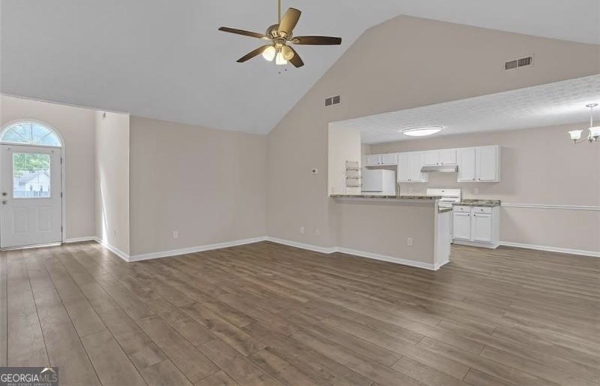 1315 Sweetwater Ct - Photo 7 of 19