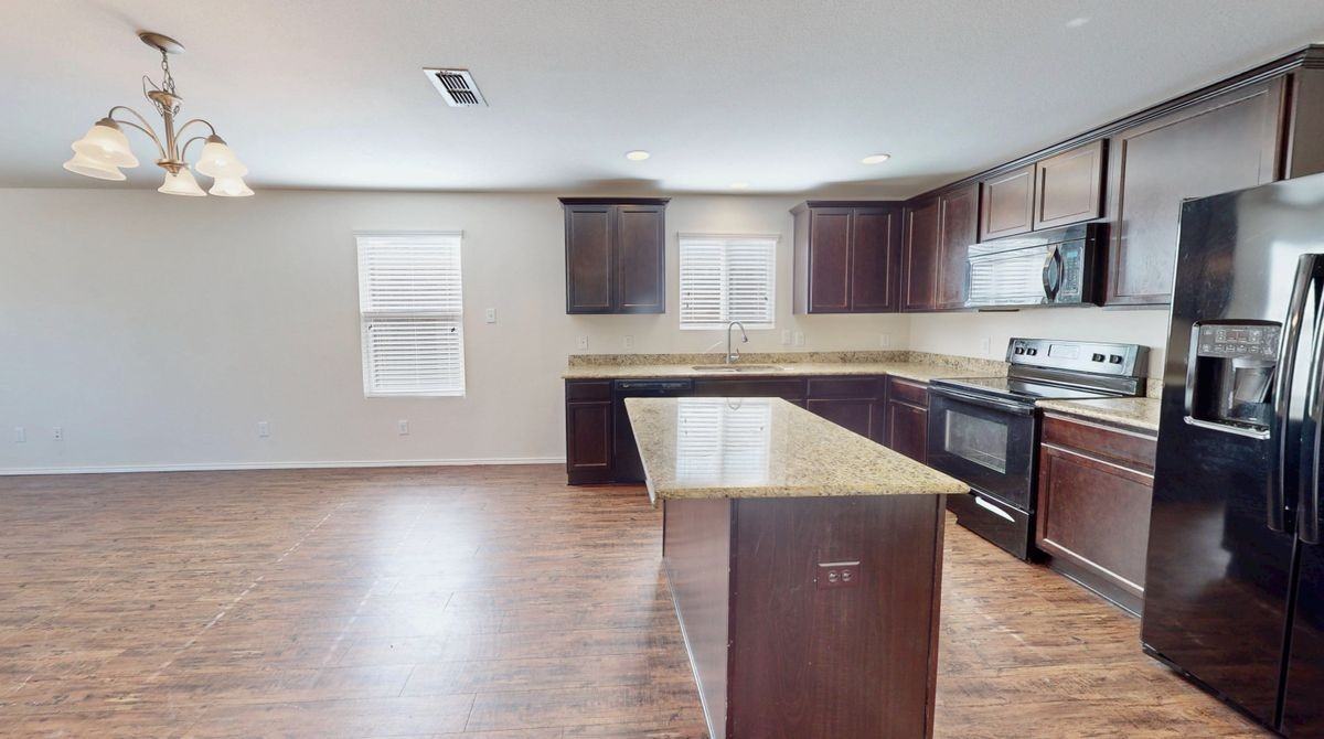 2914 Whispering Pine Blvd - Photo 7 of 25