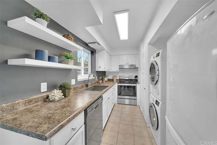 9595 Adams Ave - Photo 5 of 13