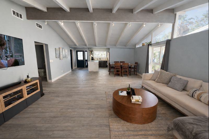 11260 Orion Ave - Photo 5 of 21