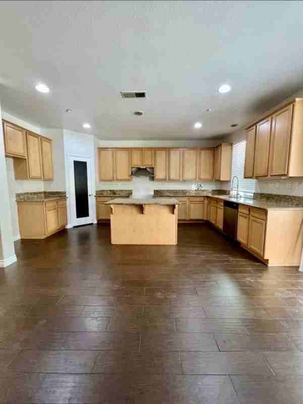 7552 Purple Sage Cir - Photo 4 of 15