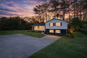 featured image of 3210 Ebenezer Rd