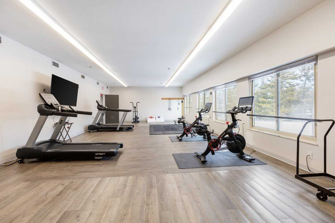 Winton House - Photo 5 of 66