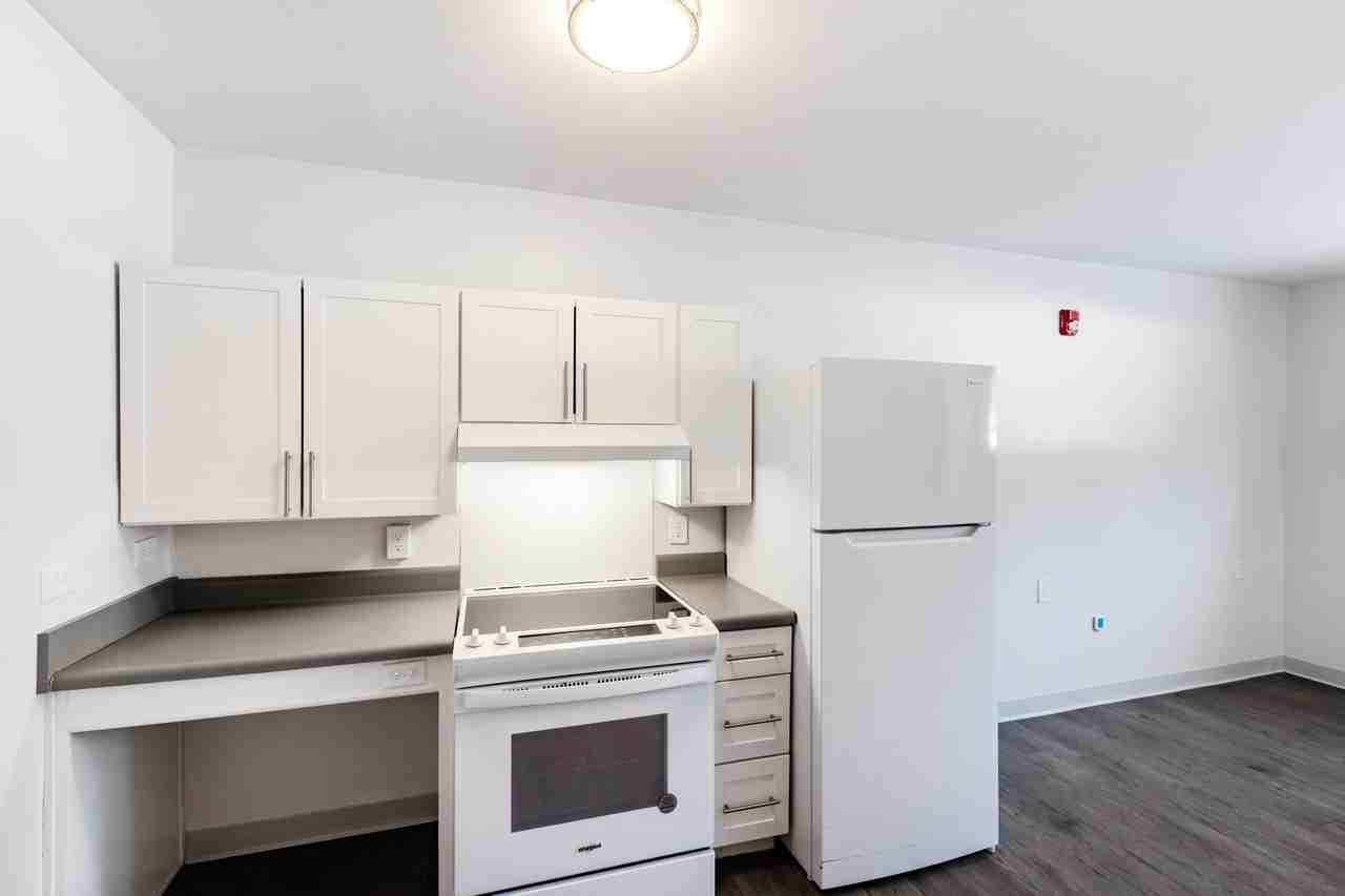 Winton House - Photo 3 of 68