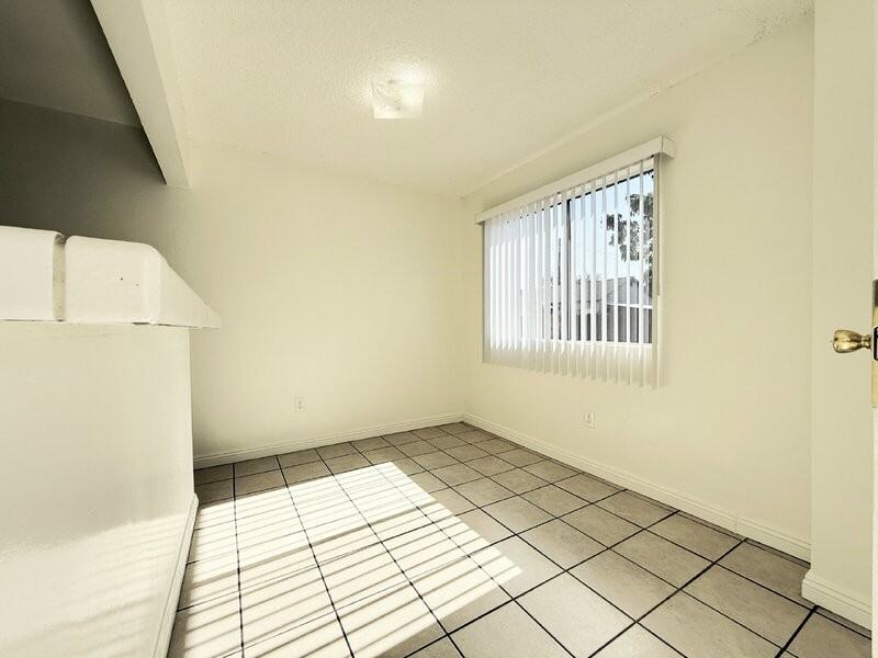 14035 1/2 Orizaba Ave - Photo 4 of 15