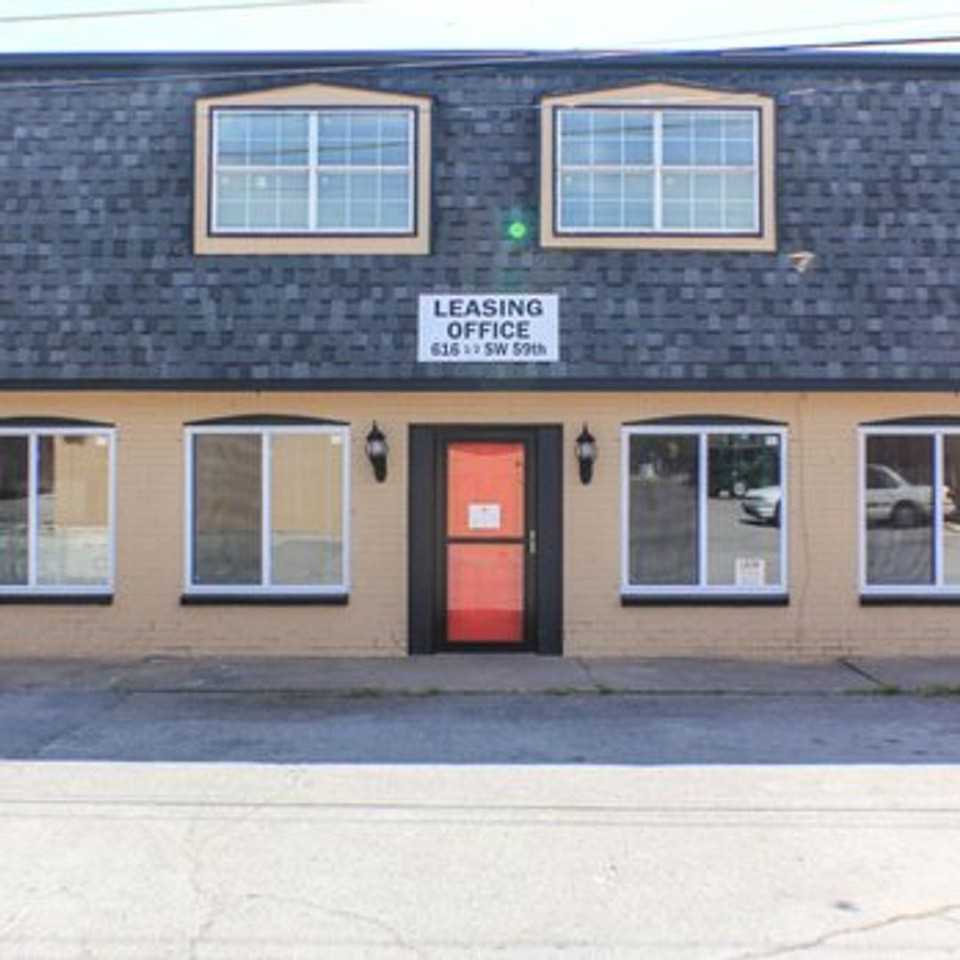 South Shore Apartments - Photo 4 of 50