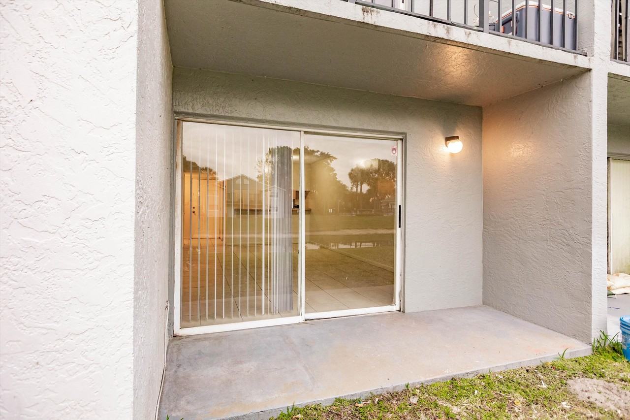 959 Lake Terry Dr #B - Photo 2 of 23