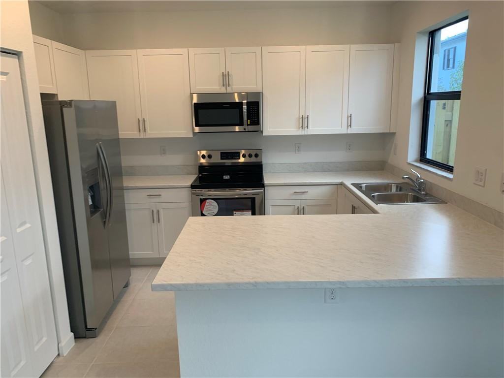 28706 Sw 133rd Ct - Photo 6 of 50